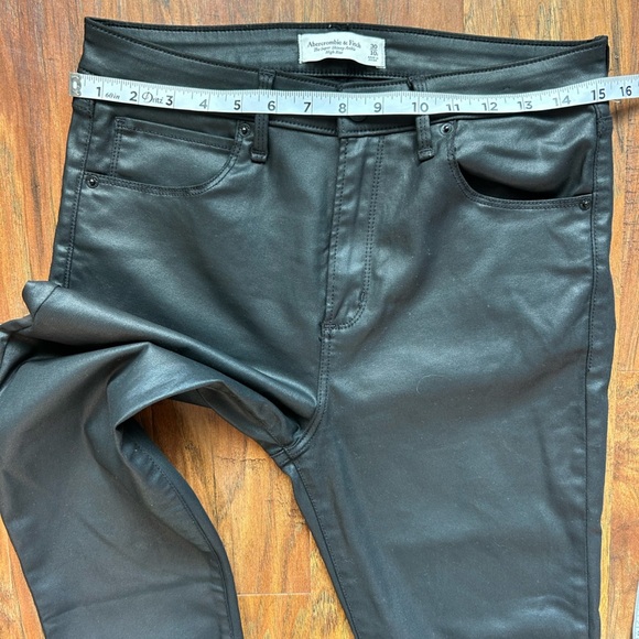 Abercrombie & Fitch Black Jeans Women’s Size 10 - Picture 8 of 10